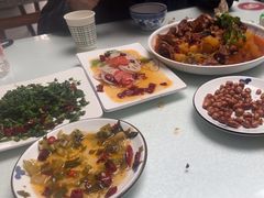 -秦扬居特色菜馆(上王村)