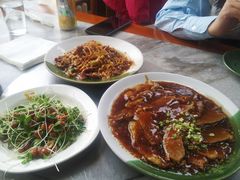 扒肉条-壹条龙饭庄台基厂店