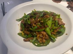 -阿瓦山寨·湘菜现炒·剁椒鱼头王(咸阳总店)