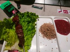 现穿羊肉串-丰茂烤串(钦州北路店)