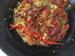 -虾弄弄海派小龙虾·牛羊蝎子火锅