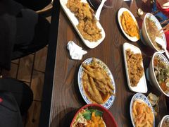 -爆炸头阿姨小四川正宗川味小吃(无任何分店)