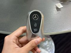 -上海星瀚奔驰4S店(红柳路店)