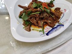 -渔意楼·驰名沙田乳鸽(五羊旗舰店)