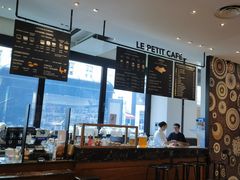 -乐蓬马歇百货公司(Rive Gauche)