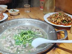 -大众跷脚牛肉馆·非遗传承单位(峨眉山店)