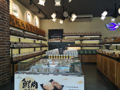 面包甜点陈列柜-九月生活(新市街店)