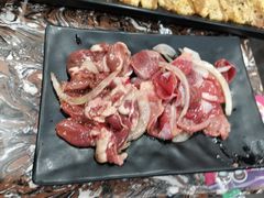 -啊美丽炭火烤肉(滑翔一店)