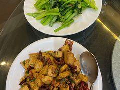 小炒豆腐-瑞丰园庭院餐厅·白族传统家常菜