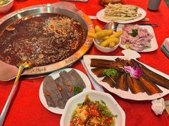 -山城年华老火锅(玉林店)
