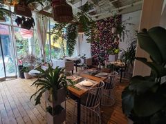 -春树下·树屋花房西餐厅(罍街AS1980店)