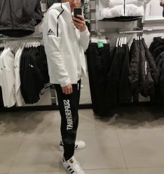 -adidas(德基广场店)