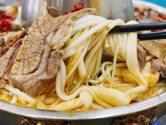-撒拉人家.酸菜牦牛肉火锅