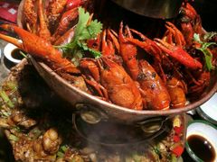 -沪小二炭火蛙锅(淮海中路美食不夜城店)