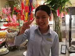 -海口绿发希尔顿酒店-田园汇自助餐·三文鱼·海鲜