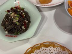 -何师傅美蛙鱼头(汉街店)
