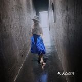 蓝白文艺咖啡店的恬静