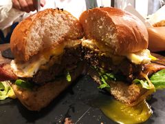 -HIGH FIVE哈福手工汉堡(桂林路店)