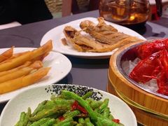 -聚汇三少·龙虾·中餐厅(莫邪路新天地店)