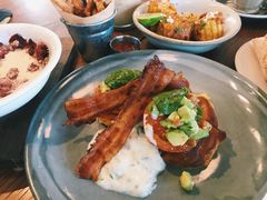 -ROAST coffee & eatery