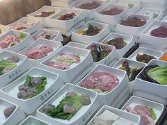 -来龍儿鲜切牛肉自助老火锅
