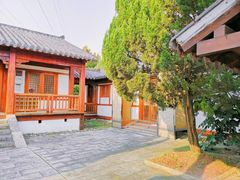 -浙江越秀外国语学院