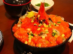 三文鱼火山丼-魔丼屋(日月光店)