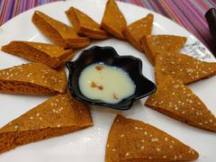 -香巴拉云南餐厅(华莱坞店)