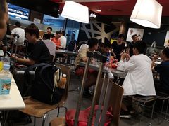 大堂-麦当劳(北京南站店)