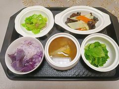-悦芽照护月嫂+育儿嫂(杭州店)