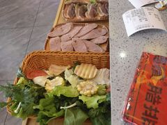 -阿婆情腊排骨火锅(金虹路店)