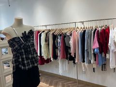 -眷顾自助服装工作室(中南金石国际广场A座店)