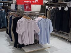-优衣库(上海正大广场店)