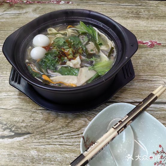 砂锅戴砂锅土豆粉