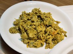 刺嫩芽炒鸡蛋-上关雪東北菜(中房金谊店)