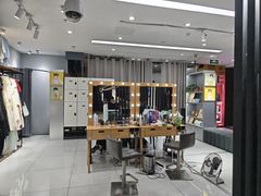 -企鹅照相馆(岗顶天娱店)