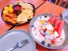 乳酸菌鲜果沙拉-魏斯理汉堡(西安沣东吾悦店)