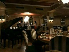 -火车头法国西餐厅