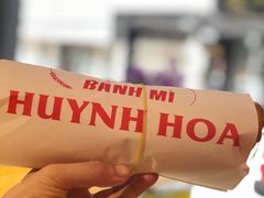-Bánh Mì Huynh Hoa