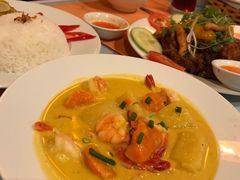 -Lanterns Vietnamese Restaurant