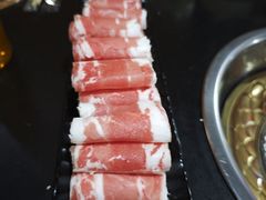 -果松木炭酸菜铜火锅·外婆参鸡汤