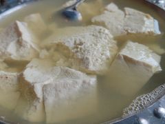 -石磨豆花家常菜·牦牛排土火锅