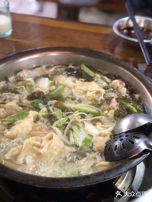 陈记泸州酸菜豆花火锅(建设路店)清汤酥肉豆花图片