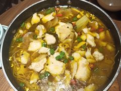 -有红鸡毛店·川菜(建设路店)