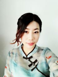 -红馆妆造(中央大街店)