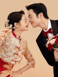 点击看大图 -至臻微拉婚纱摄影