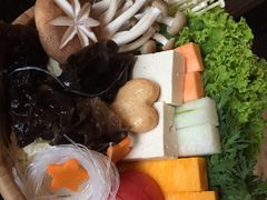 -湊湊火锅·茶憩(新中关购物中心店)