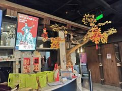 -暴风岛沉浸式体验馆(百联世纪店)