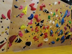 -问山MountQuest攀岩馆