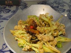 -卢大鲜鱼头捞饭(美利广场店)